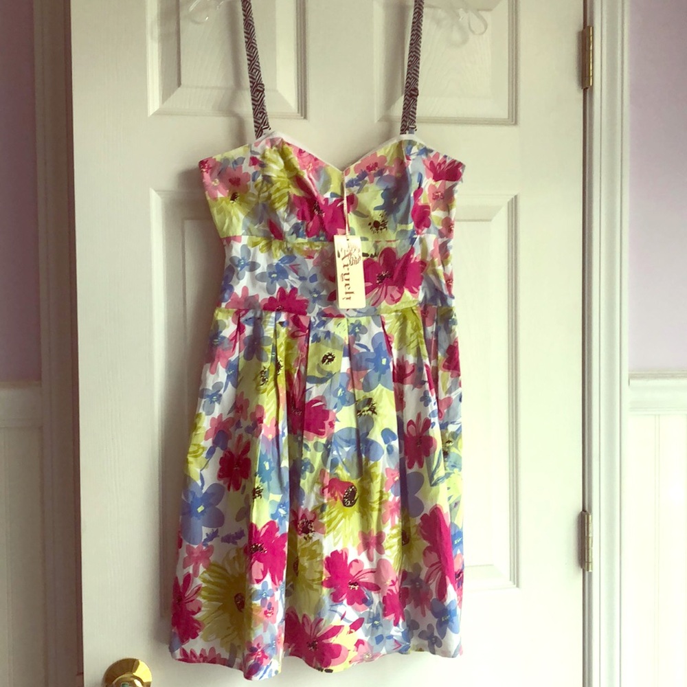 Beautiful sun dress with removable straps (L)